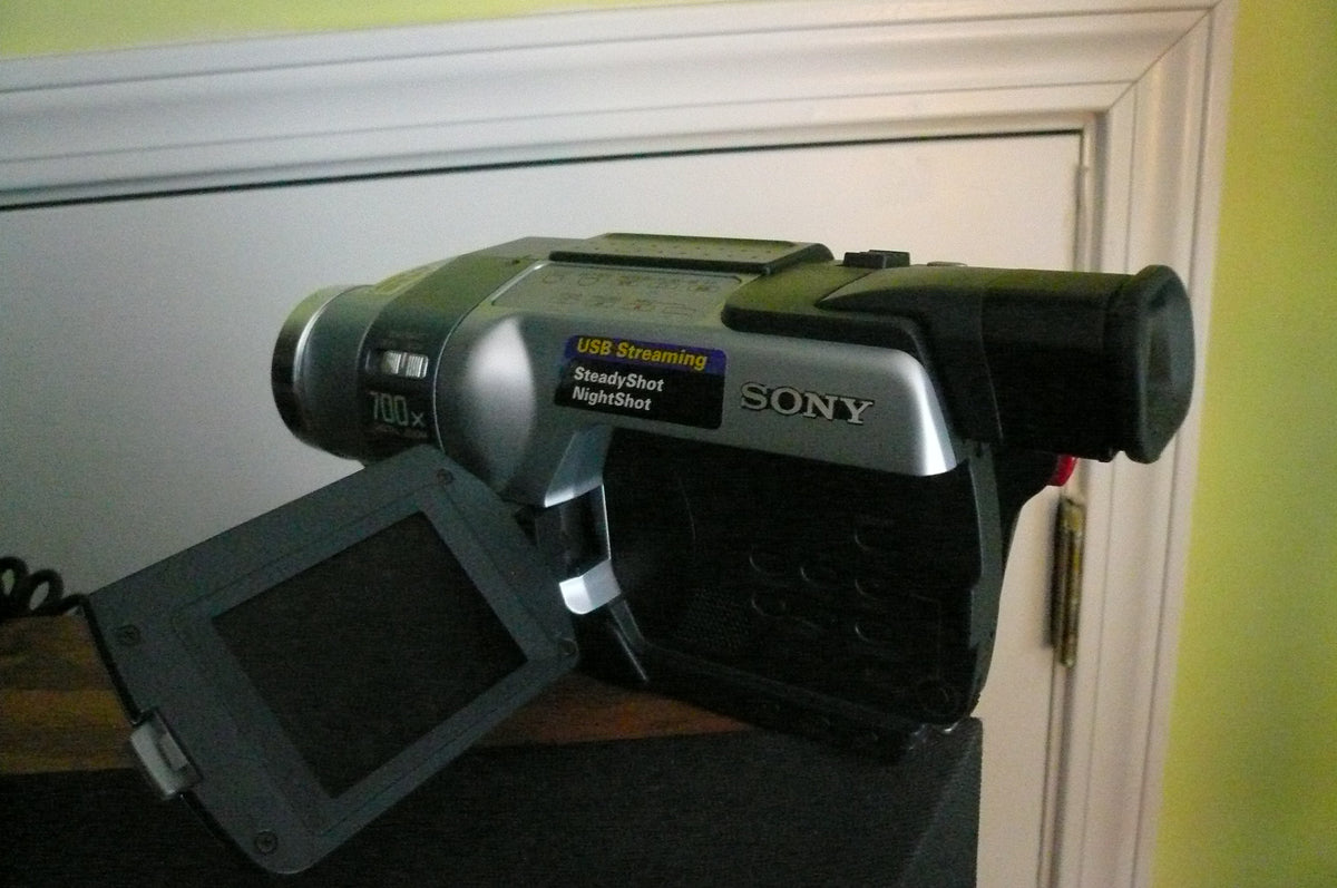 Sony DCR-TRV350 digital8 NTSC camcorder – I & N Electronics