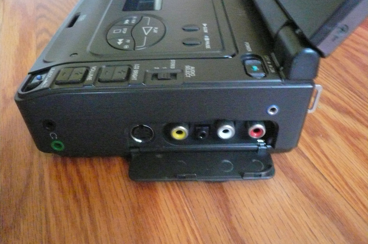 sony GV-F700 Hi8 NTSC video Walkman plays 8mm Hi8 analog sony GV-F700 Hi8 NTSC video Walkman plays 8mm Hi8 analog