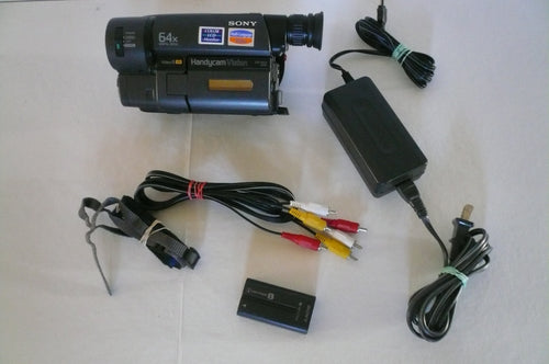 Sony CCD-TRV15 NTSC 8mm, video8 camcorder