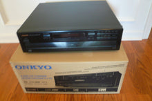 Onkyo DX-C220 six changer CD player