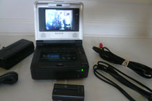 Sony GV-D800 digital8 video Walkman, plays 8mm, Hi8, digital8 tapes
