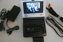 Sony GV-D800 digital8 video Walkman, plays 8mm, Hi8, digital8 tapes