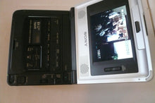 Sony GV-D800 digital8 video Walkman, plays 8mm, Hi8, digital8 tapes