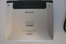 Sony GV-D800 digital8 video Walkman, plays 8mm, Hi8, digital8 tapes