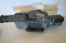 Sony CCD-VX1e pal system 3 CCD Hi8 Camcorder