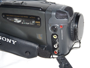Sony CCD-TR700 Hi8 analog heavy duty NTSC camcorder plays 8mm Hi8 analog tapes