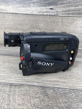 Sony CCD-TR93 stereo 8mm video8 heavy duty NTSC camcorder