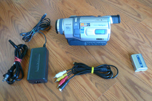 Sony DCR-TRV340e digital8 pal system camcorder plays 8mm Hi8 digital8 in Pal & NTSC