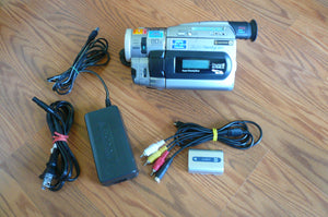 Sony DCR-TRV510e digital8 pal system camcorder plays 8mm Hi8 digital8 in Pal & NTSC