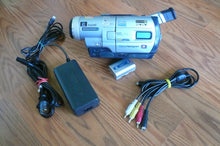 Sony DCR-TRV730e digital8 pal system camcorder plays 8mm Hi8 digital8 in Pal & NTSC