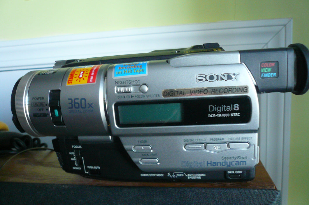 Sony DCR-TR7000 digital8 stereo NTSC camcorder plays 8mm Hi8 digital8