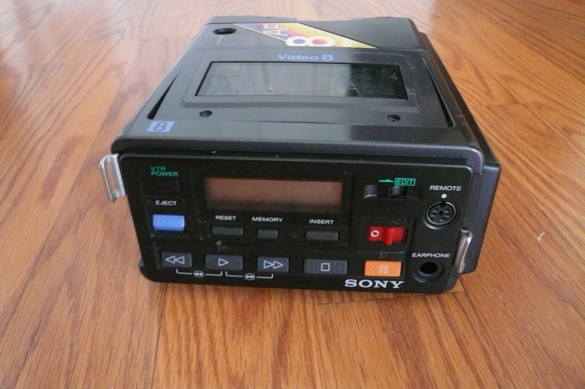Magnétoscope vidéo8 / HI8 Sony EV-S9000E - Garanti 1AN Magnétoscope vidéo8 / HI8 Sony EV-S9000E - Garanti 1AN