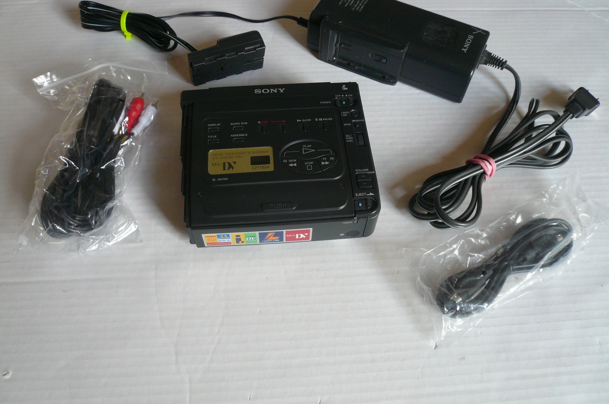  Sony GV-D300 Video Walkman Mini DV : Electrónica