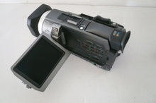 Sony DCR-TRV950 three CCD stereo miniDV NTSC camcorder