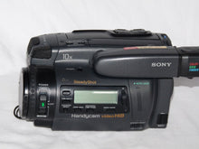 Sony CCD-TR700 Hi8 analog heavy duty NTSC camcorder plays 8mm Hi8 analog tapes