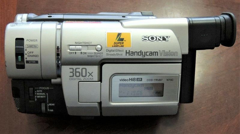 Sony CCD-TRV87 Hi8 heavy duty NTSC camcorder plays 8mm Hi8 analog