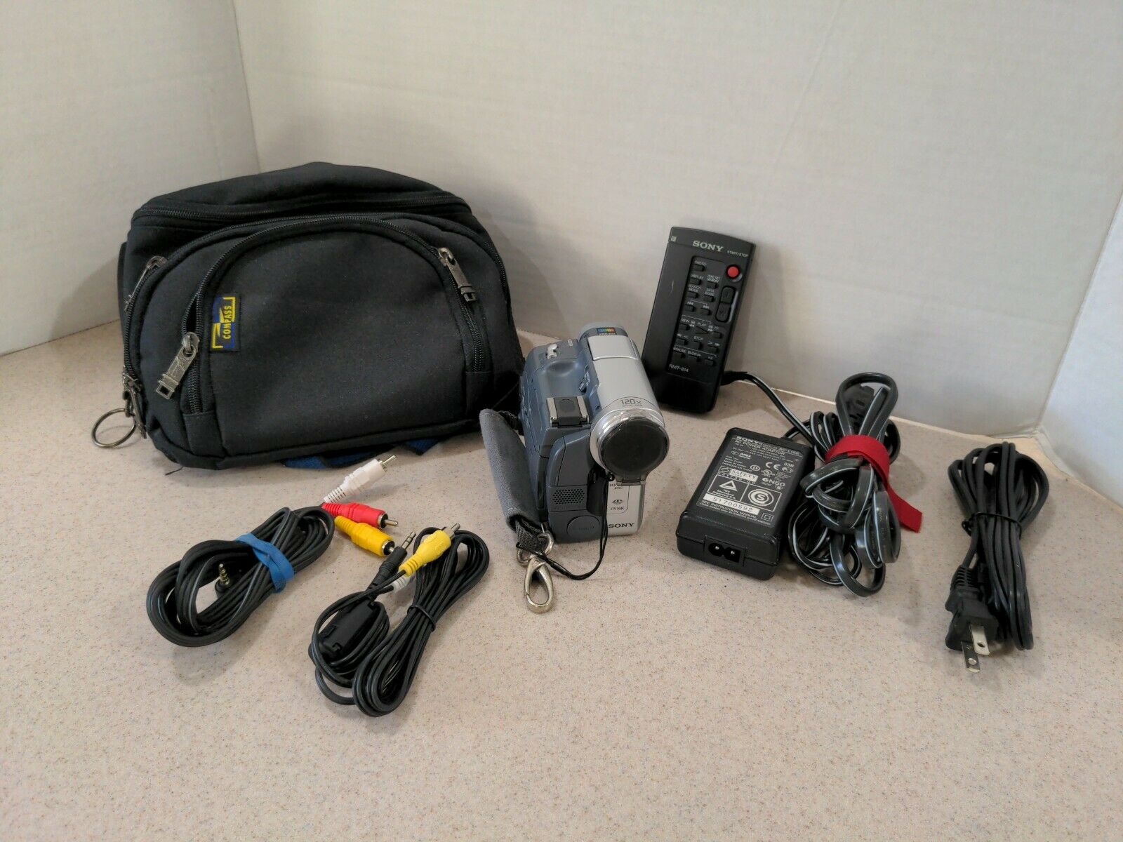 Sony DCR-TRV22 mini DV NTSC camcorder – I & N Electronics