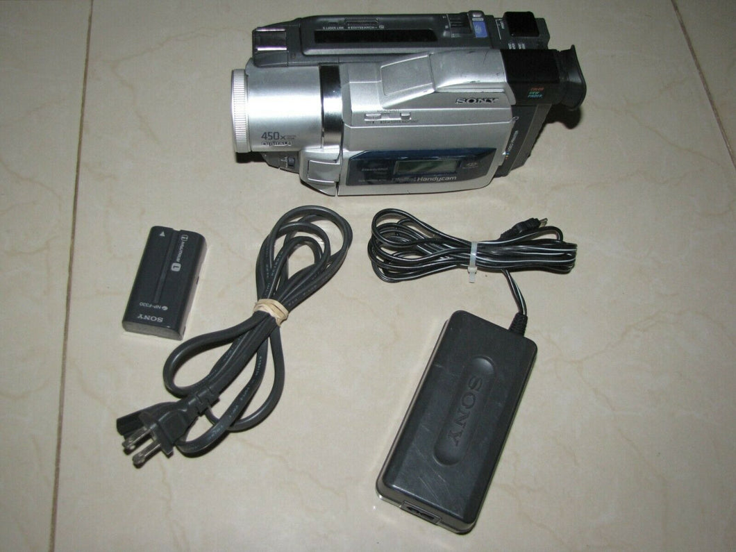 Mint Sony DCR-TRV820 digital8 stereo NTSC camcorder plays 8mm Hi8 digital8